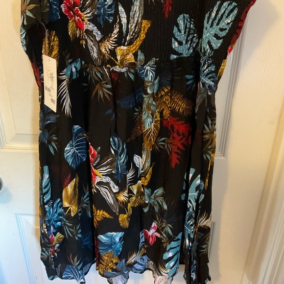 Pacific Vibes Women's dress size X-Large - Picture 9 of 13